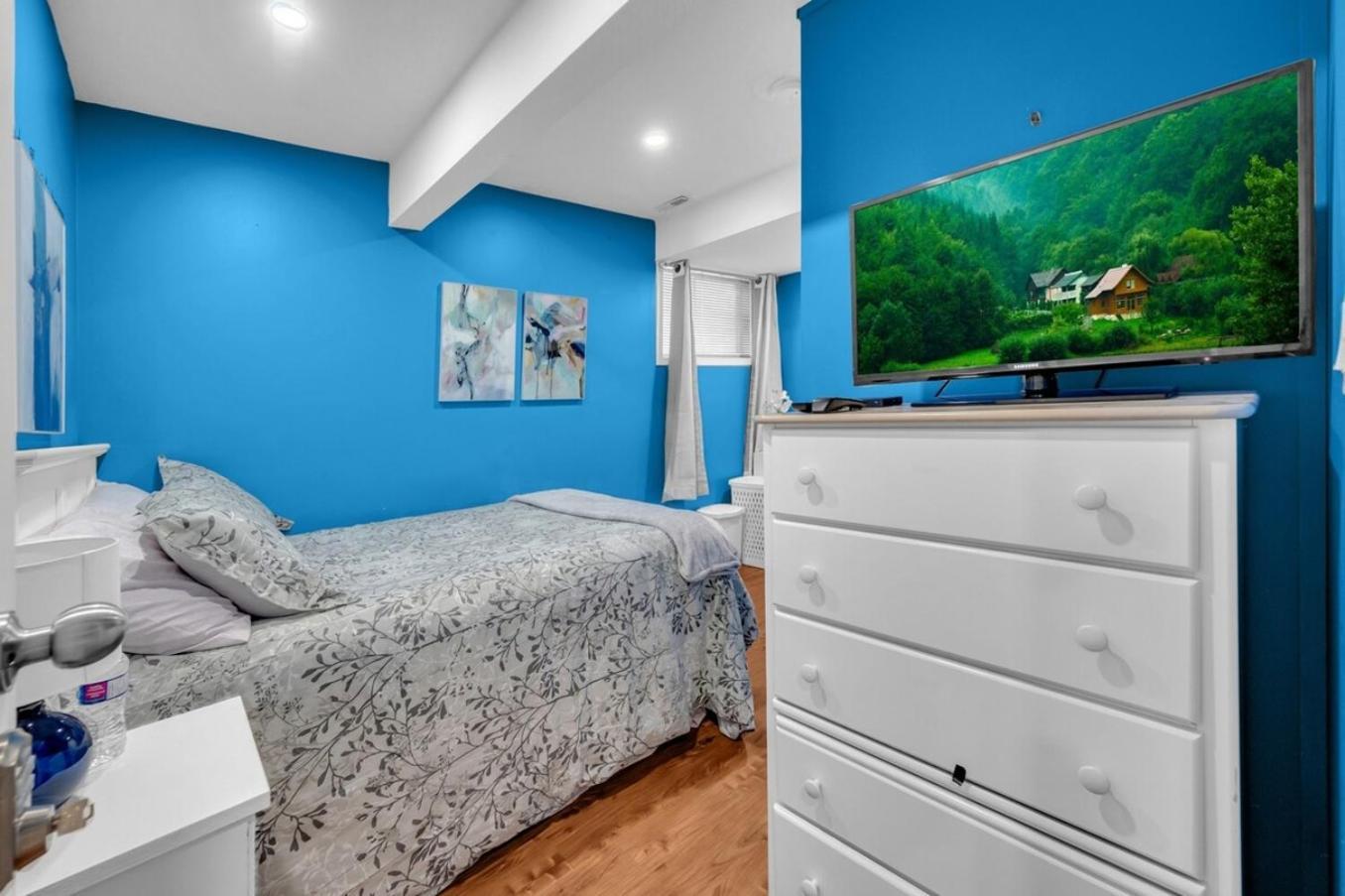 52-3 Bed Suite On Lake Central Ac By Airport カルガリー エクステリア 写真